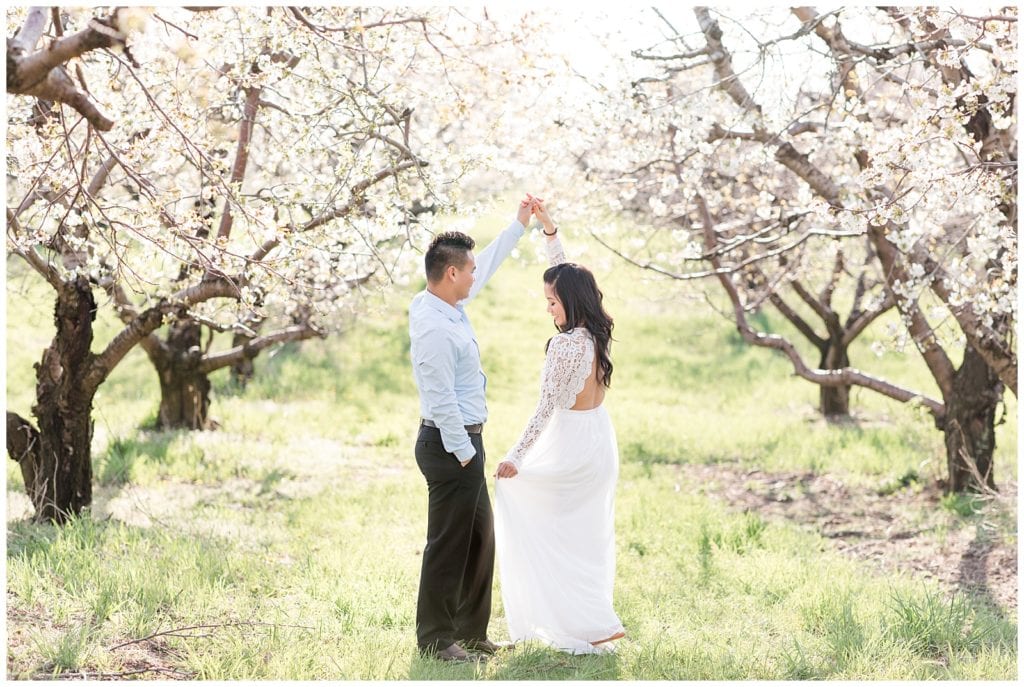 Robinette’s Apple Orchard Engagement | Leidy & Josh